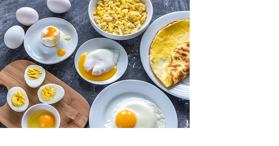 ilustrasi telur rebus vs omelet