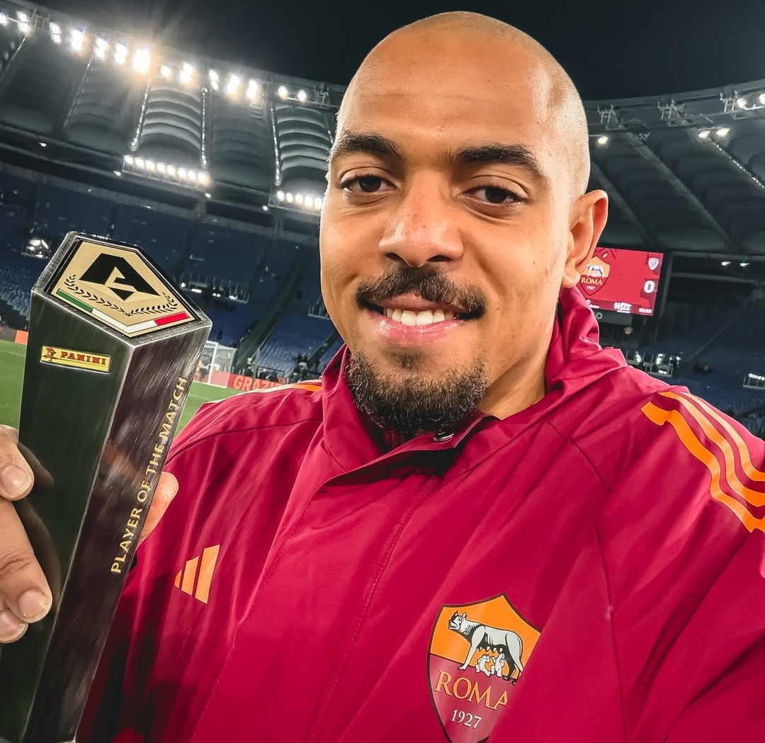 Malen mencetak 2 gol  untuk AS Roma ke gawang Cagliari dan menjadi player of the match di Serie A