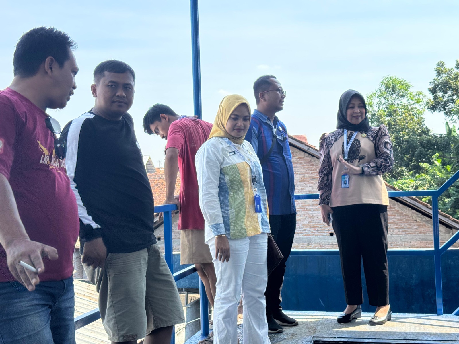 TINJAU IPA &ndash; Direktur PDAM Purwa Tirta Dharma Grobogan Myra Heltyani meninjau lokasi IPA Purwodadi yang digunakan untuk dijual ke pihak luar PT Pungkok.  Penjualan Air PDAM ke PT Pungkok Sesuai PKS