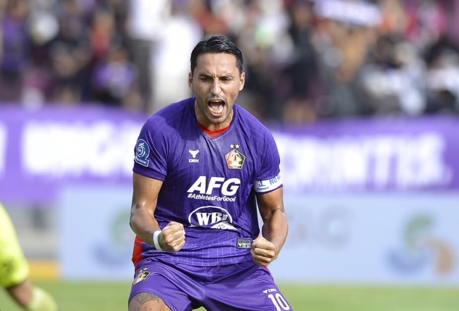 Ezra Walian Persik Kediri