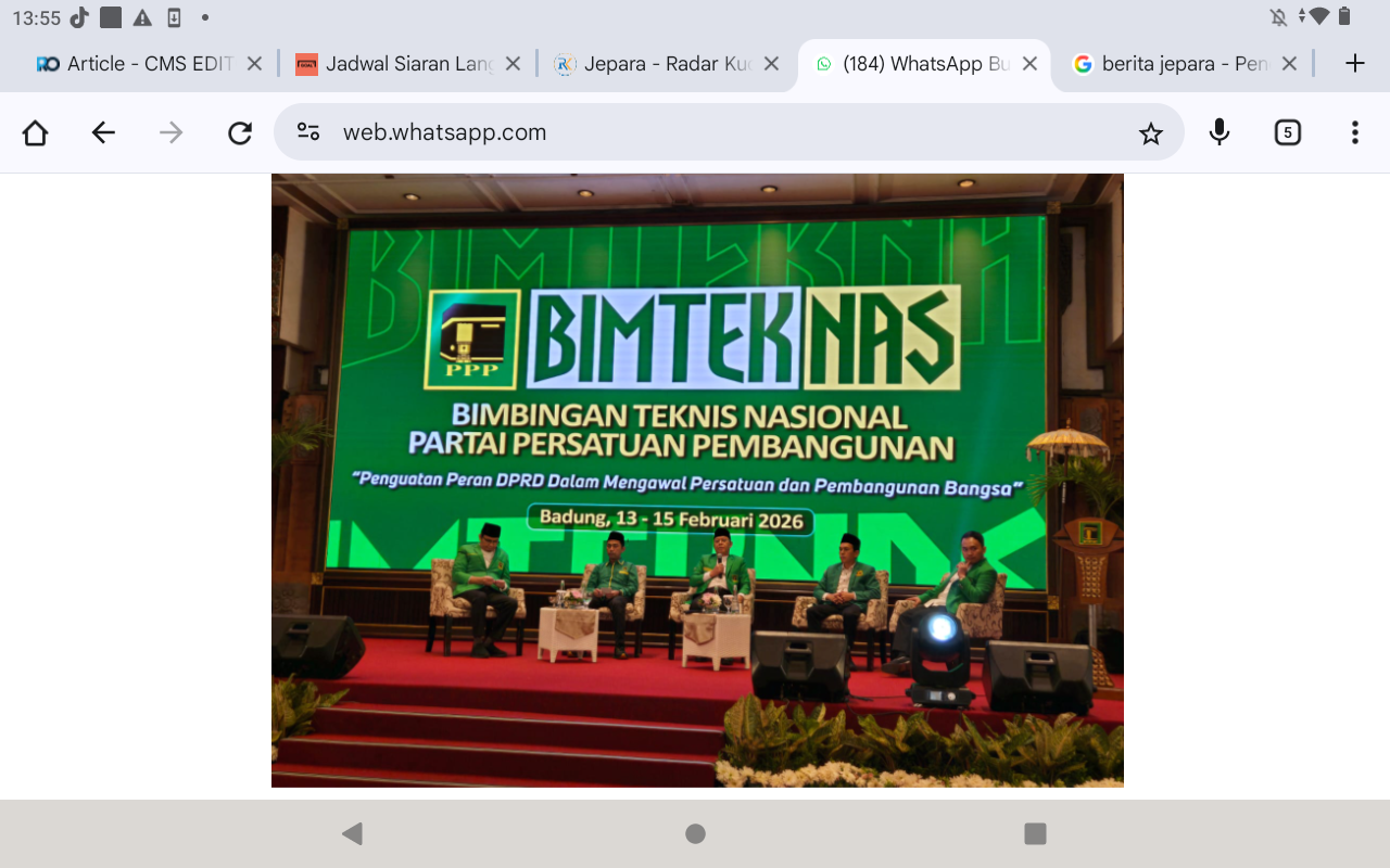MOMENTUM: Bimteknas PPP di Bali juga diisi dengan dialog terbuka bersama Ketum PPP Mardiono.
