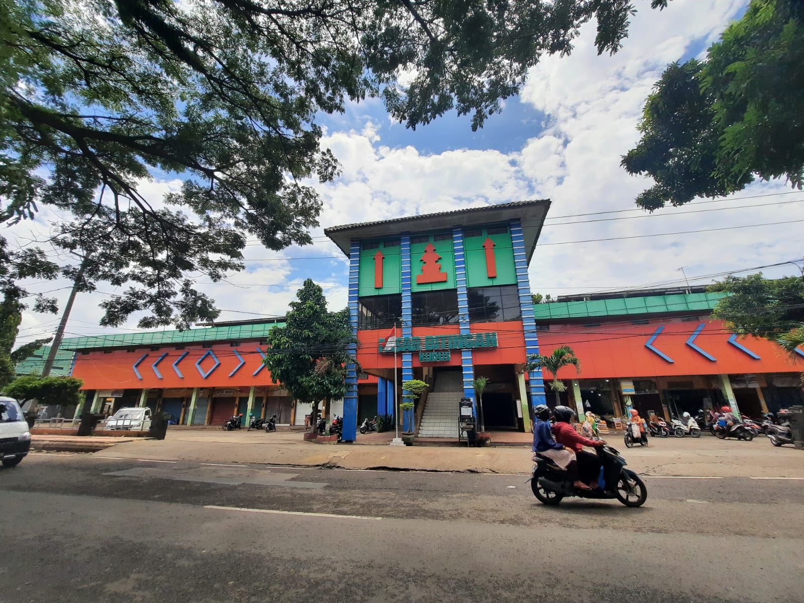 PASAR: Pasar Bitingan Kudus masih ada aktivitas perdagangan. Bakal di pindah ke lokasi baru.