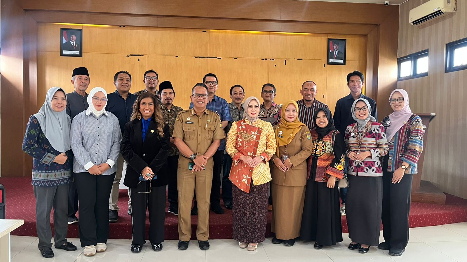 STUDI: Kunjungan Dekranasda Jepara ke Pekalongan untuk memperkuat daya saing produk.