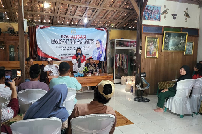 Harmusa menegaskan bahwa kepemimpinan tidak hanya berkaitan dengan jabatan atau kewenangan, melainkan berawal dari sikap, keteladanan
