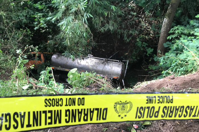 Truk tangki muatan susu terjun ke Jurang Siropoh, Dukuh Gatak Rejo, Desa Sukorejo, Kecamatan Musuk, Kabupaten Boyolali, Rabu (25/2/2026) sekira pukul 19.30. (ABDUL KHOFID/RADAR SOLO)