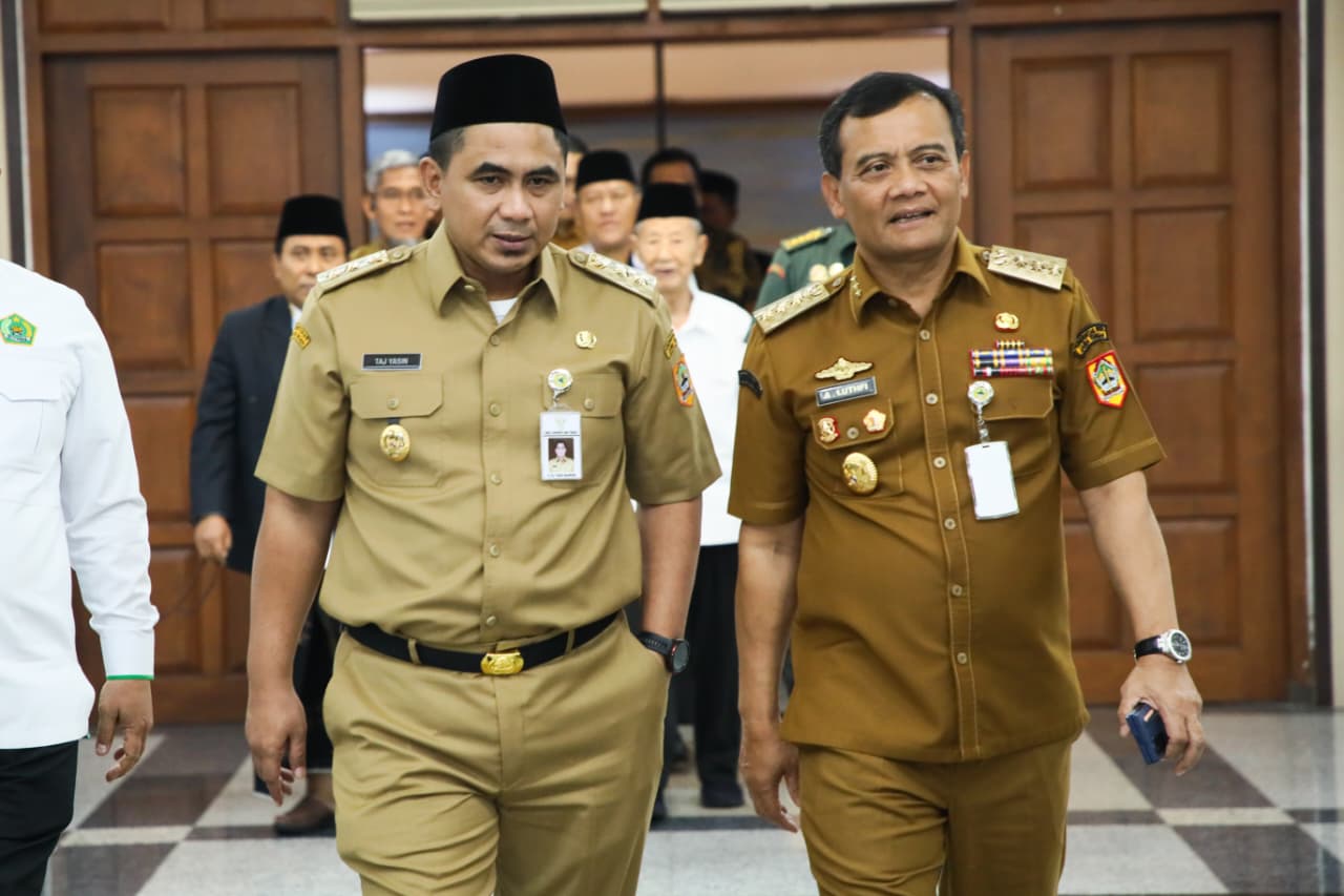 Gubernur Jateng Ahmad Luthfi dan Wagub Taj Yasin