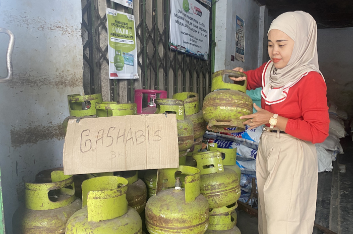 KOSONG: LPG di Pangkalan Kaliwangan mengalami kelangkaan stok akibat permintaan meningkat. 