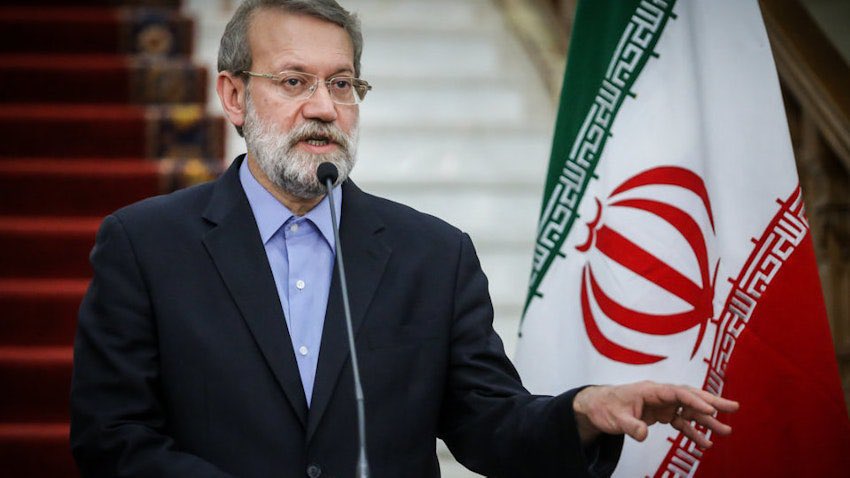 Tiga sinyal bertentangan dari Teheran