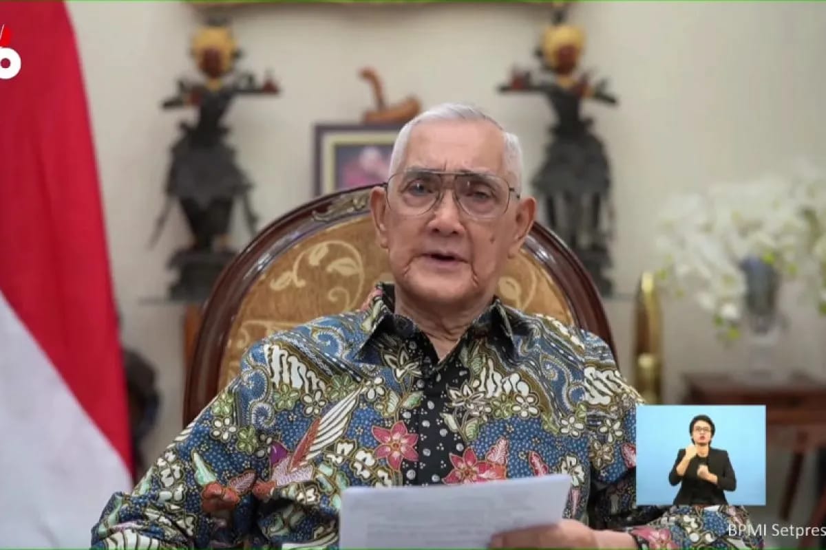 Try Sutrisno, mantan wakil presiden ke 6 (Foto: ANTARA News)