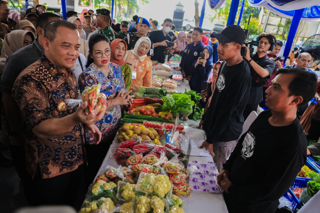 DIAPRESIASI: Gubernur Jawa Tengah Ahmad Luthfi mengapresiasi GPM yang dilakukan di bawah koordinasi Dinas Ketahan Pangan.