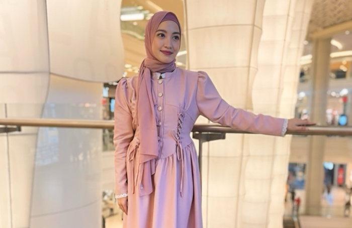 Pramaisshela Arinda atau lebih dikenal dengan Maissy yang merupakan mantan penyanyi cilik dan sekarang berprofesi menjadi dokter