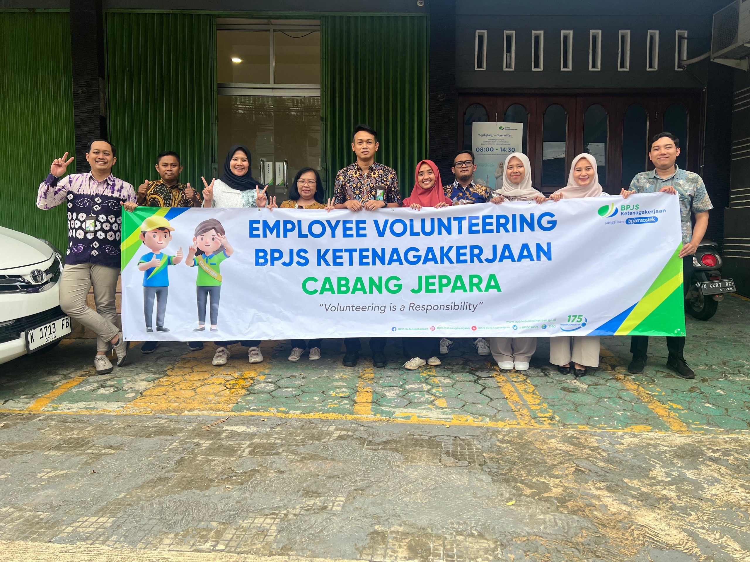BPJS Ketenagakerjaan Jepara Turun ke Jalan, Berbagi Takjil untuk Warga di Sore Ramadhan