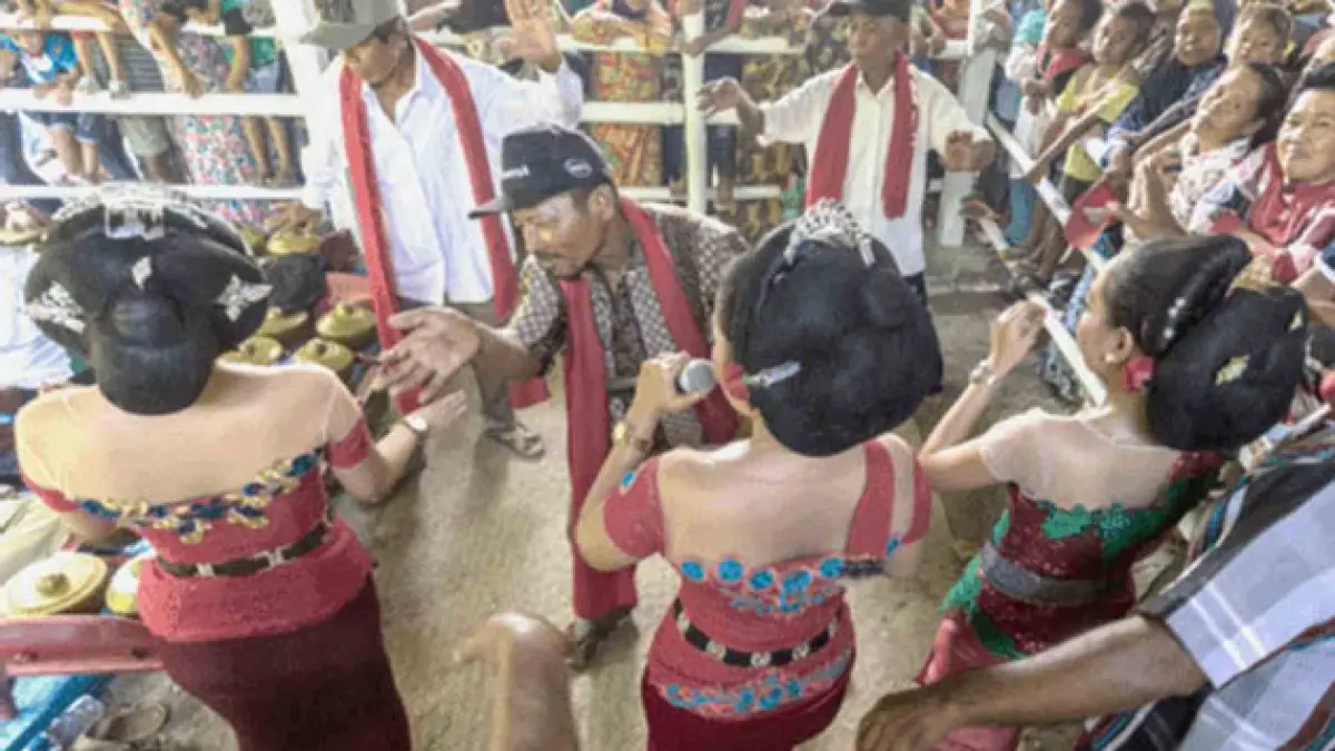 Pertunjukan Tayub&nbsp;