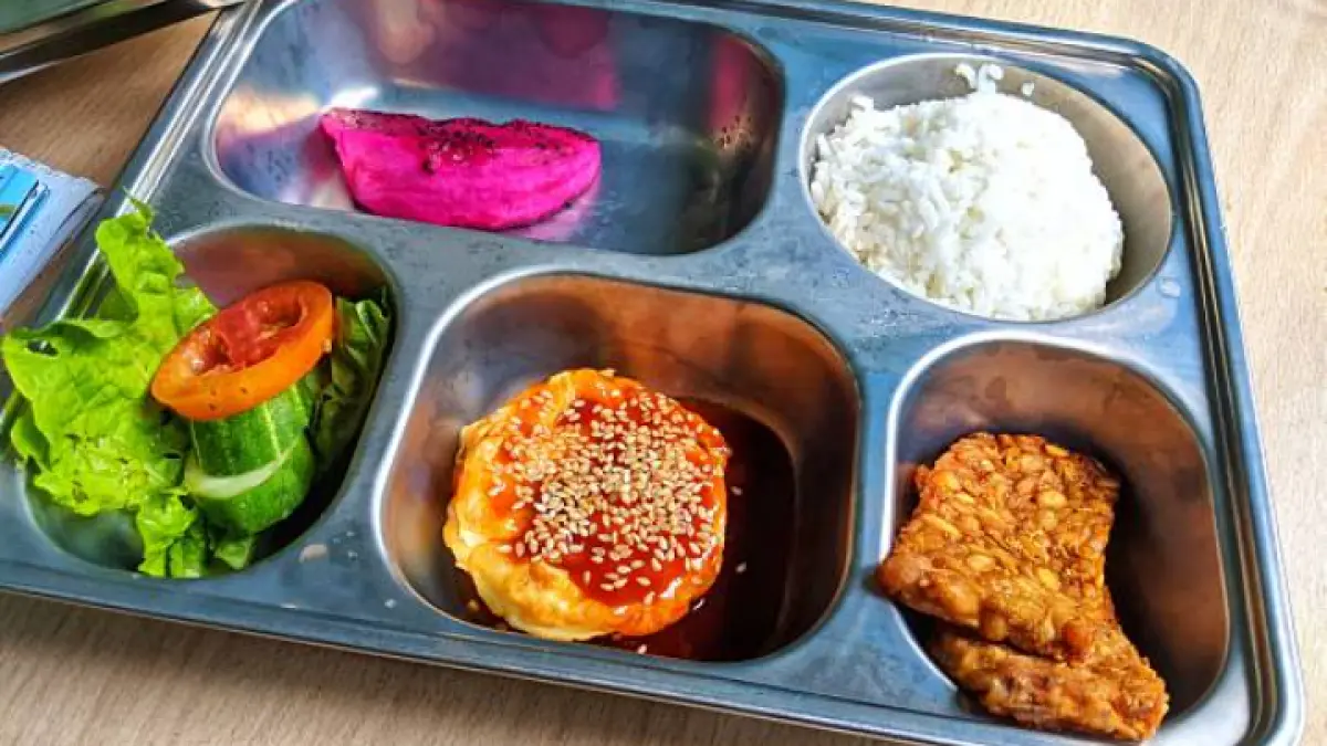 Skandal Anggaran Makan Bergizi Gratis