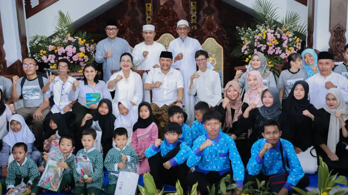 PEDULI: Anak-anak panti asuha merasakan hangatnya Idulfitri bersama Gubernur Jawa Tengah Ahmad Luthfi di Wisma Perdamaian, Sabtu (21/3/2026), dalam suasana penuh haru, kebahagiaan, dan harapan akan masa depan yang lebih baik.