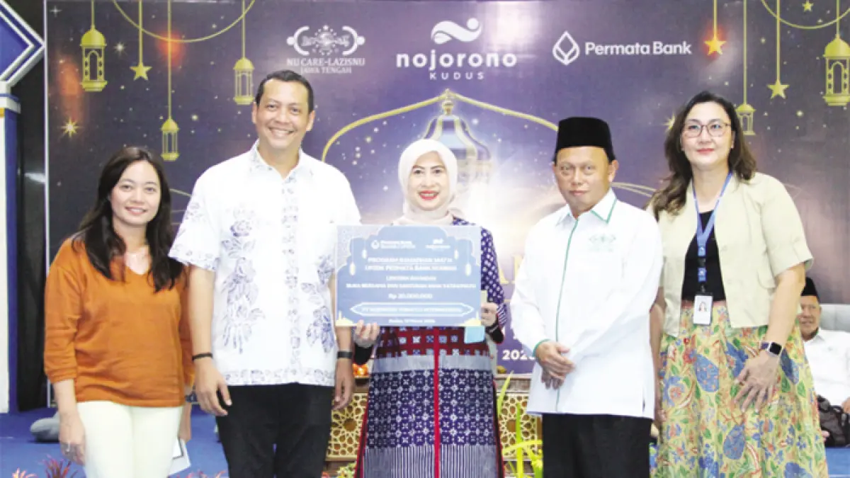 SIMBOLIS: Lentera Ramadan Nojorono bersama Permata Bank Syariah dan LazizNu Jawa Tengah. (NOJORONO UNTUK RADAR KUDUS)