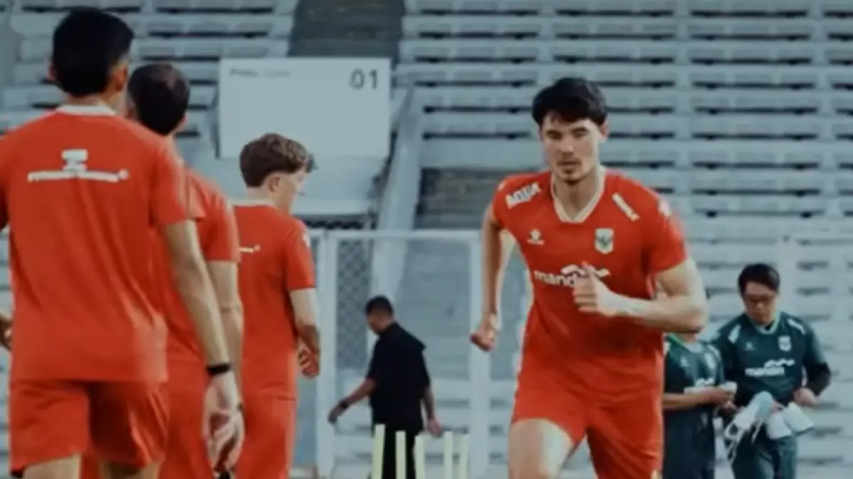 Elkan Baggot dan rekan satu tim di timnas Indonesia sedang persiapan latihan jelang laga vs Saint Kitts