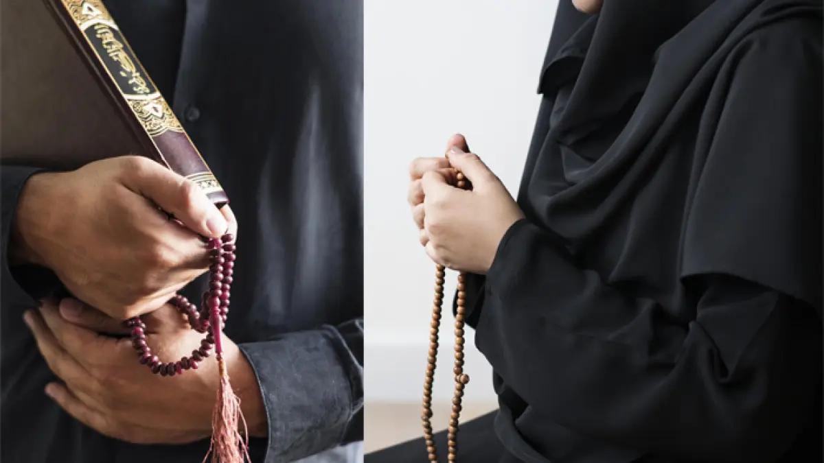 Ilustrasi berdzikir (freepik)