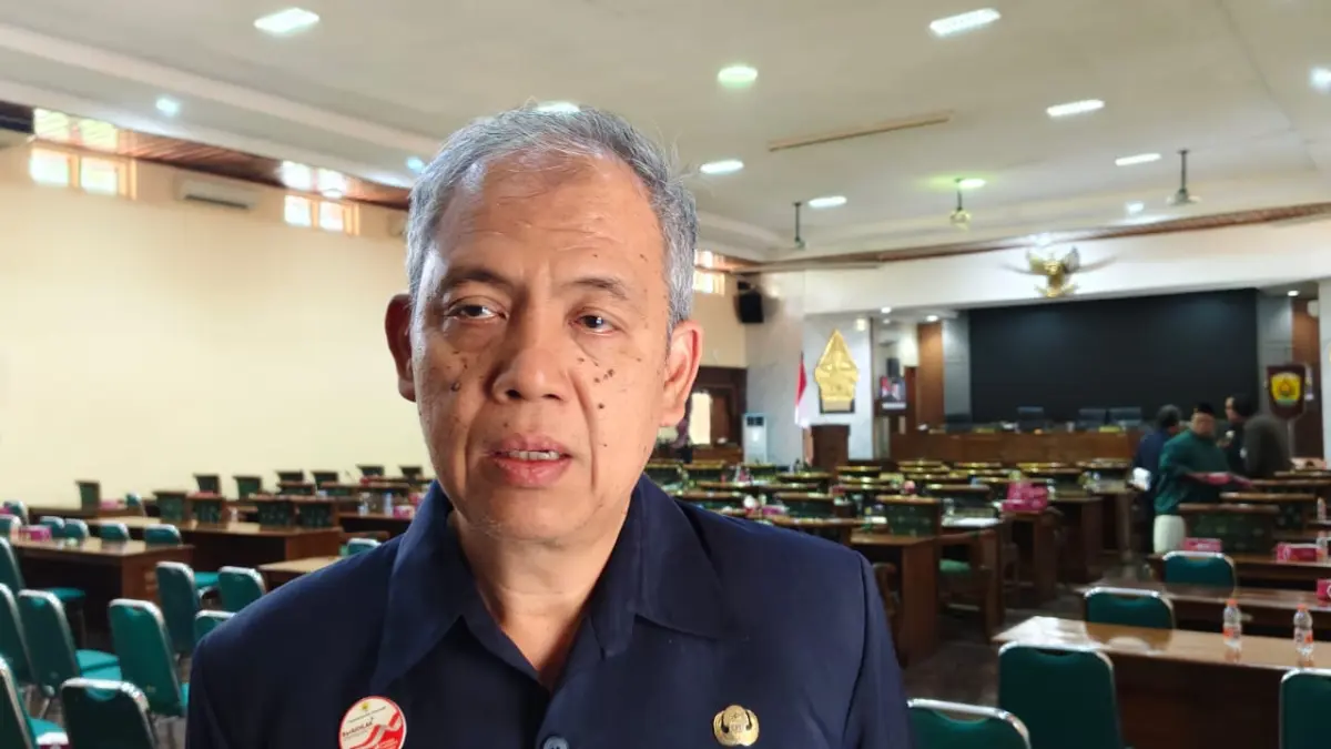 WAJAH – Kepala BKPSDM Grobogan Padma Saputra ketika menjawab sejumlah awak media tentang usulan CPNS Grobogan. 