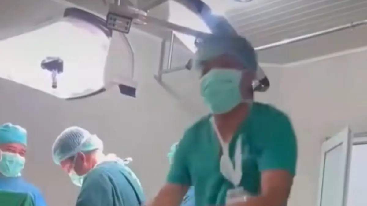 Perawat joget di ruang operasi (Foto: tangkapan layar tiktok) 