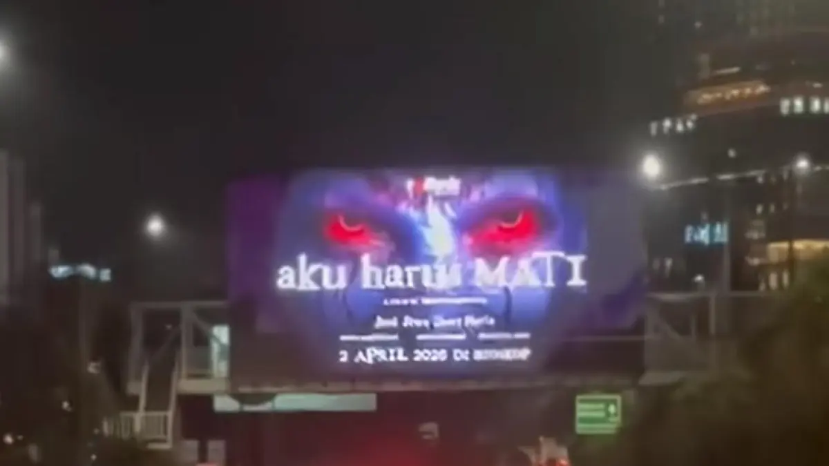 Baliho film Aku Harus Mati (Foto: Tangkapan layar Tiktok)