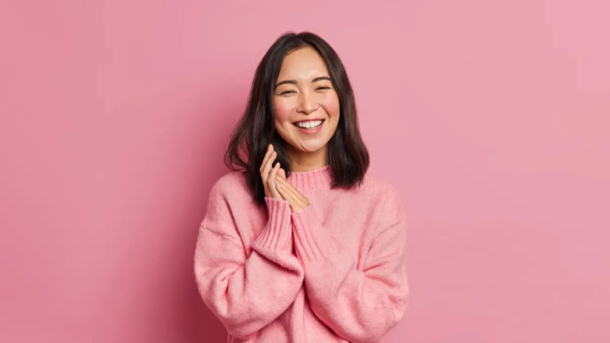 Ilustrasi orang selalu tersenyum. (Freepik)