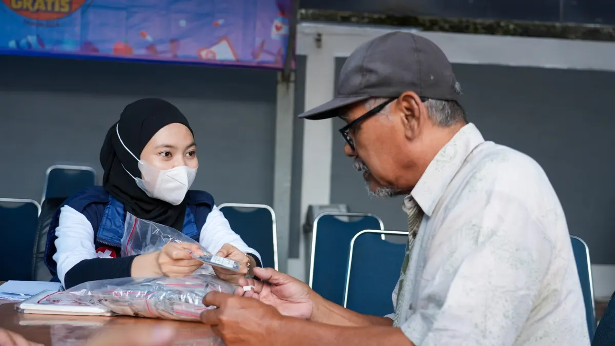 PEDULI: BRI melalui program Corporate Social Responsibility (CSR) BRI Peduli menghadirkan layanan pemeriksaan kesehatan gratis bagi 9.500 warga di berbagai wilayah di Indonesia.