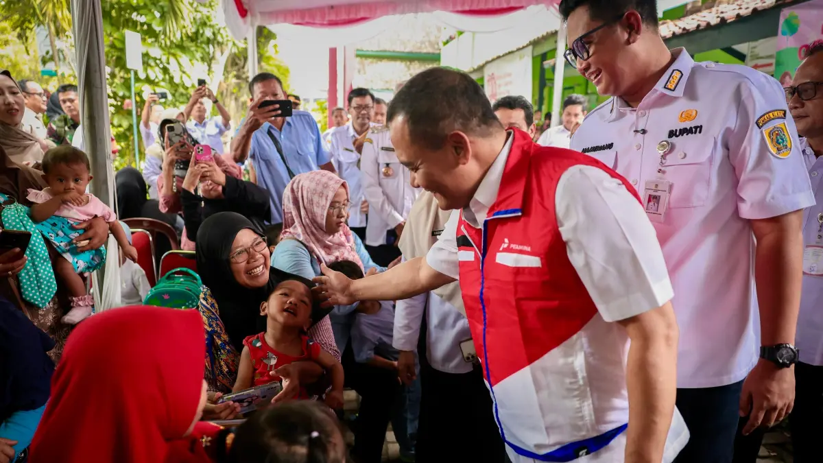 JENGUK: Gubernur Jawa Tengah Ahmad Luthfi menghubur pasien belum lama ini.