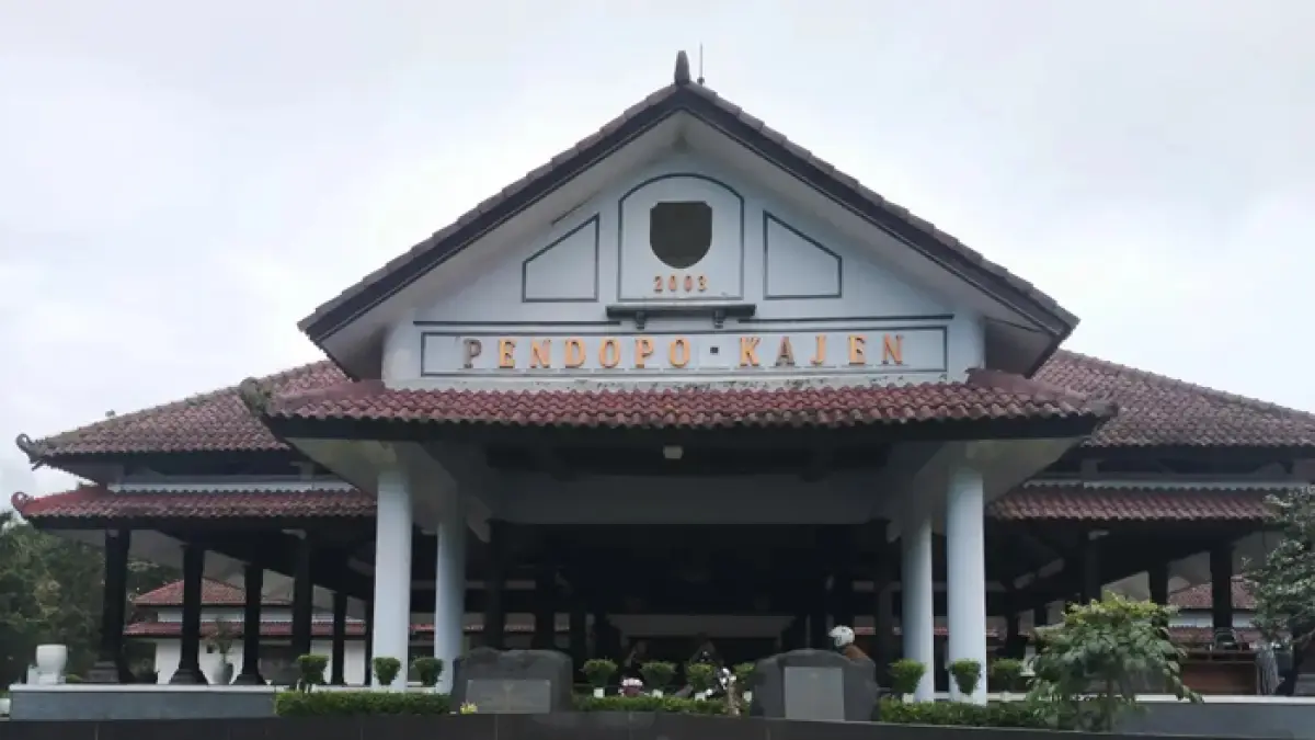 Suasana Pendopo Rumah Dinas Bupati Pekalongan (NANANG RENDI AHMAD/JAWA POS METRO PEKALONGAN)