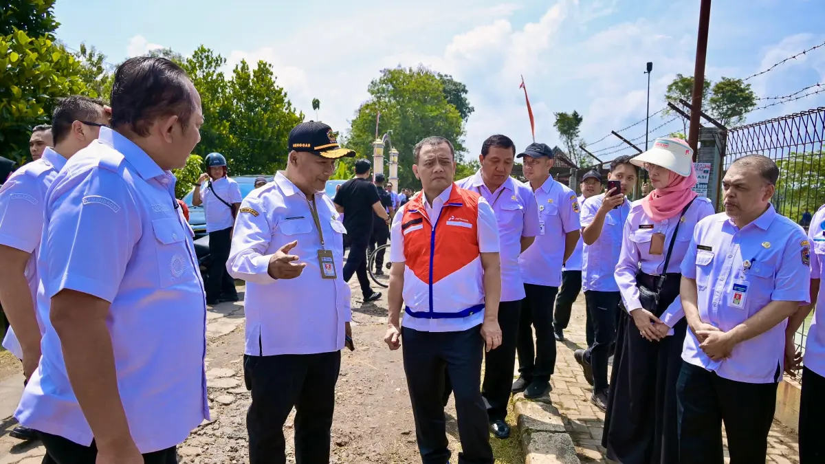 KOORDINASI: Gubernur Jawa Tengah, Ahmad Luthfi, menginstruksikan pengecekan menyeluruh terhadap embung dan saluran irigasi guna memastikan ketersediaan air bagi kebutuhan warga dan pertanian tetap terjaga.