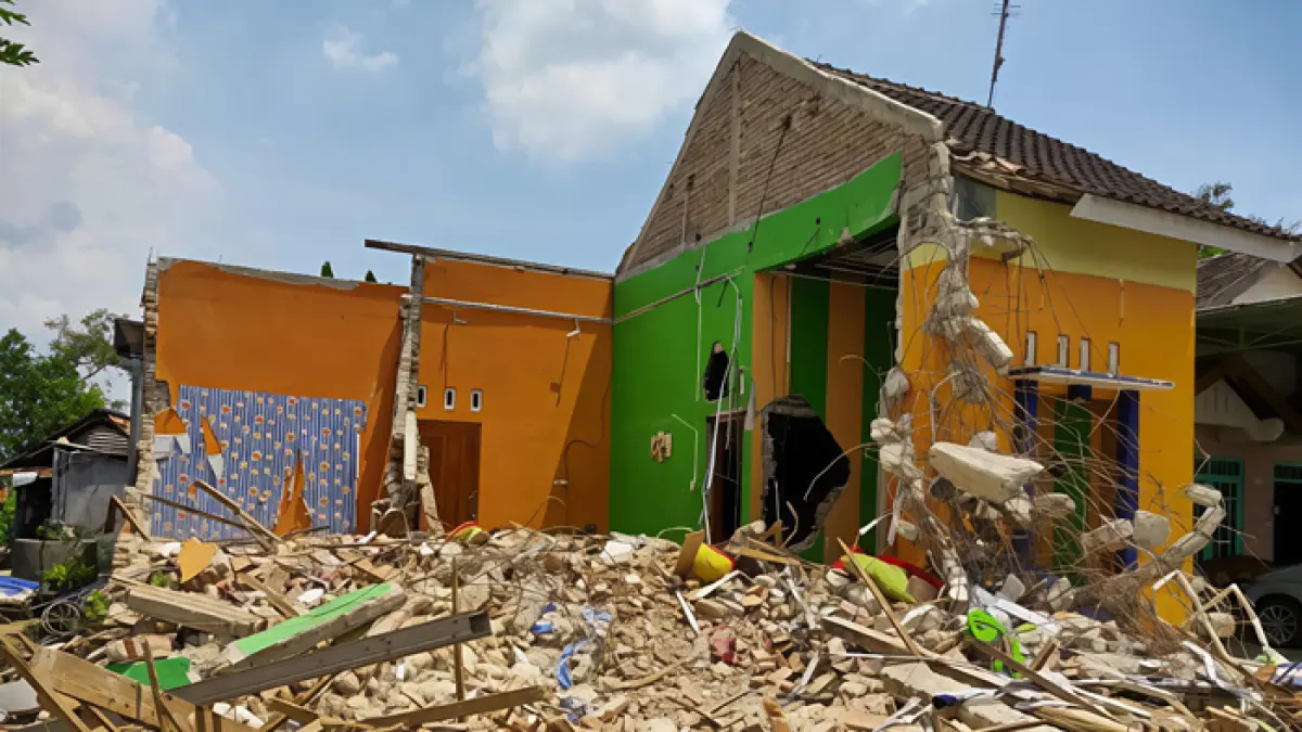 RATA: Rumah warga Desa Karangawen, Tambakromo hancur pada Jumat (10/4). (ANDRE FAIDHIL FALAH/RADAR KUDUS)
