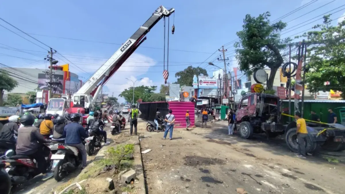 Kecelakaan di Silayur Kecamatan Ngaliyan, Kota Semarang (Foto: Jawa Pos Radar Semarang) 