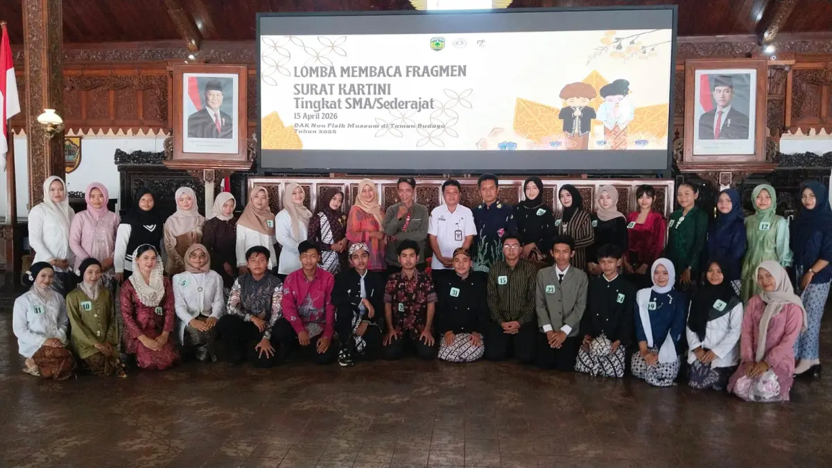 ANTUSIAS: Para peserta lomba membaca fragmen surat Kartini.&nbsp;(DISPARBUD JEPARA UNTUK RADAR KUDUS)