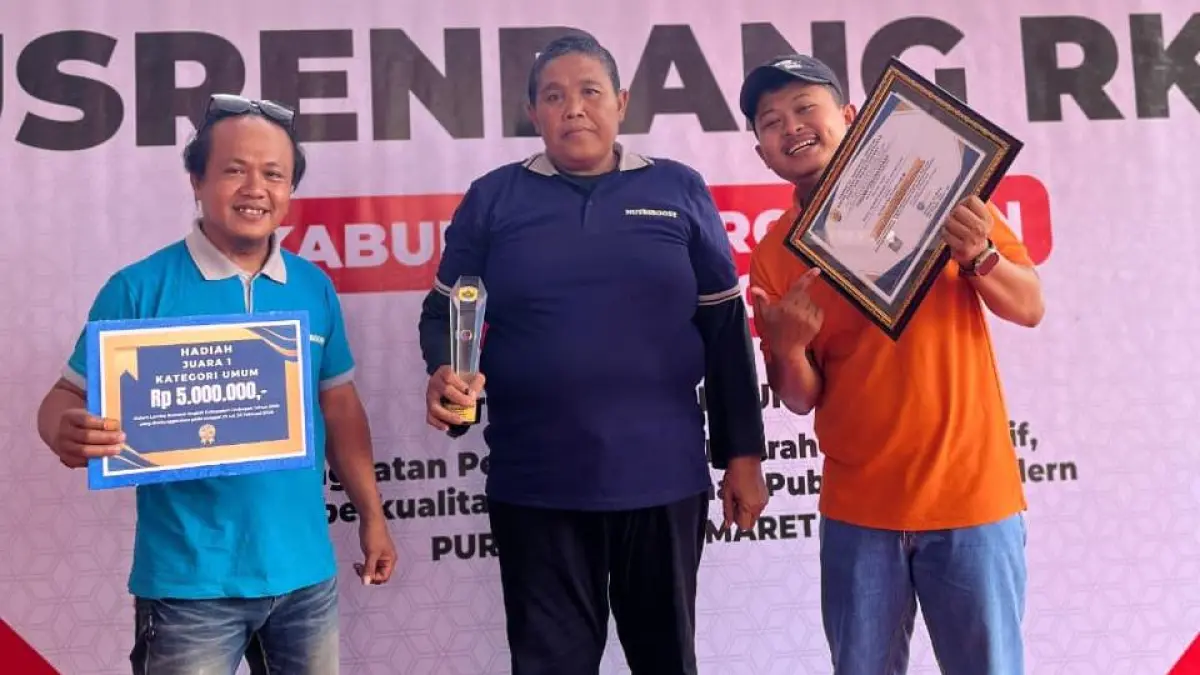 KEREN: Tiga petani milenial asal Desa Karangharjo Kecamatan Pulokulon saat menjadi juara 1 Kategori Umum ajang Krenova Kabupaten Grobogan 2026.