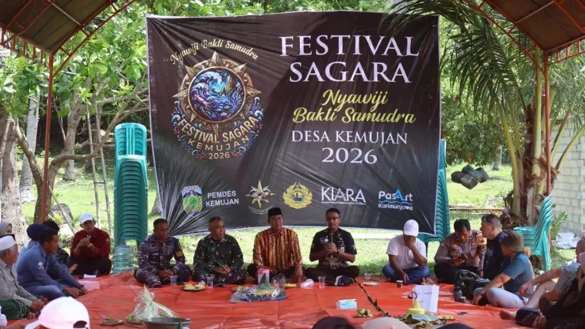 KHIDMAT: Prosesi tumpengan sebagai pembuka Festival Sagara 2026 pada Kamis (16/4). (PANITIA UNTUK RADAR KUDUS)