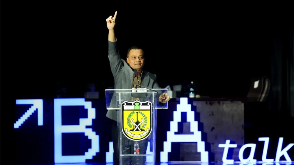 Gubernur Jateng Ahmad Luthfi saat pertemuan para kepala daerah se Sumatera bagian Utara, di Gedung AAC Prof Dr Dayan Dawood