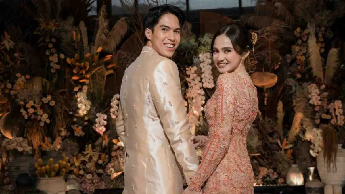 Kemilau Resepsi El Rumi dan Syifa Hadju
