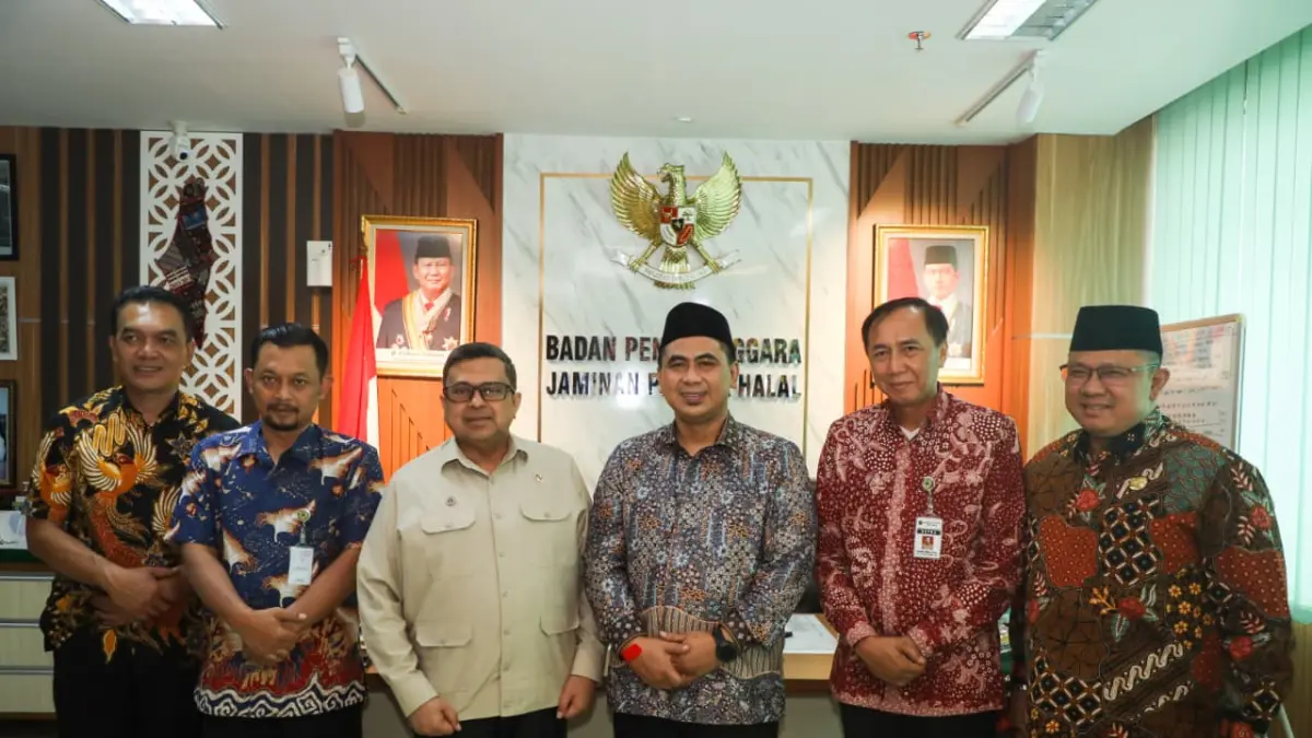 SINERGI: Kepala BPJPH, Ahmad Haikal Hasan bersamaWakil Gubernur Jawa Tengah, Taj Yasin Maimoen, di kantor BPJPH, Pinang Ranti, Jakarta Timur, Rabu 29 April 2026.