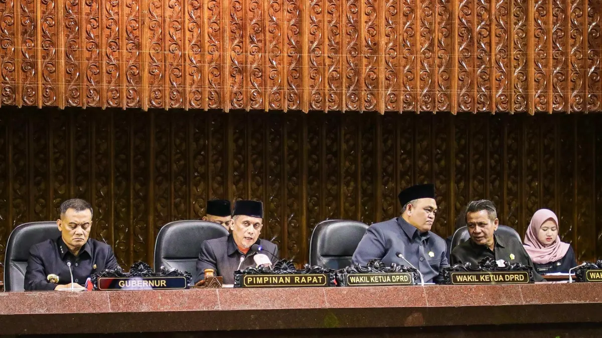 Rapat Gubernur Jawa Tengah Ahmad Luthfi bersama DPRD Jawa Tengah