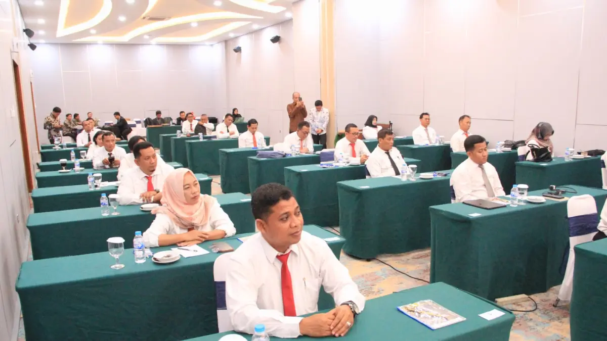 DOK. RADAR KUDUS

BERSIAP DIUJI: Para peserta Jabatan Pimpinan Tinggi Pratama (JPTP) mengikuti seleksi untuk pengisian enam kepala dinas di lingkungan Pemkab Rembang.