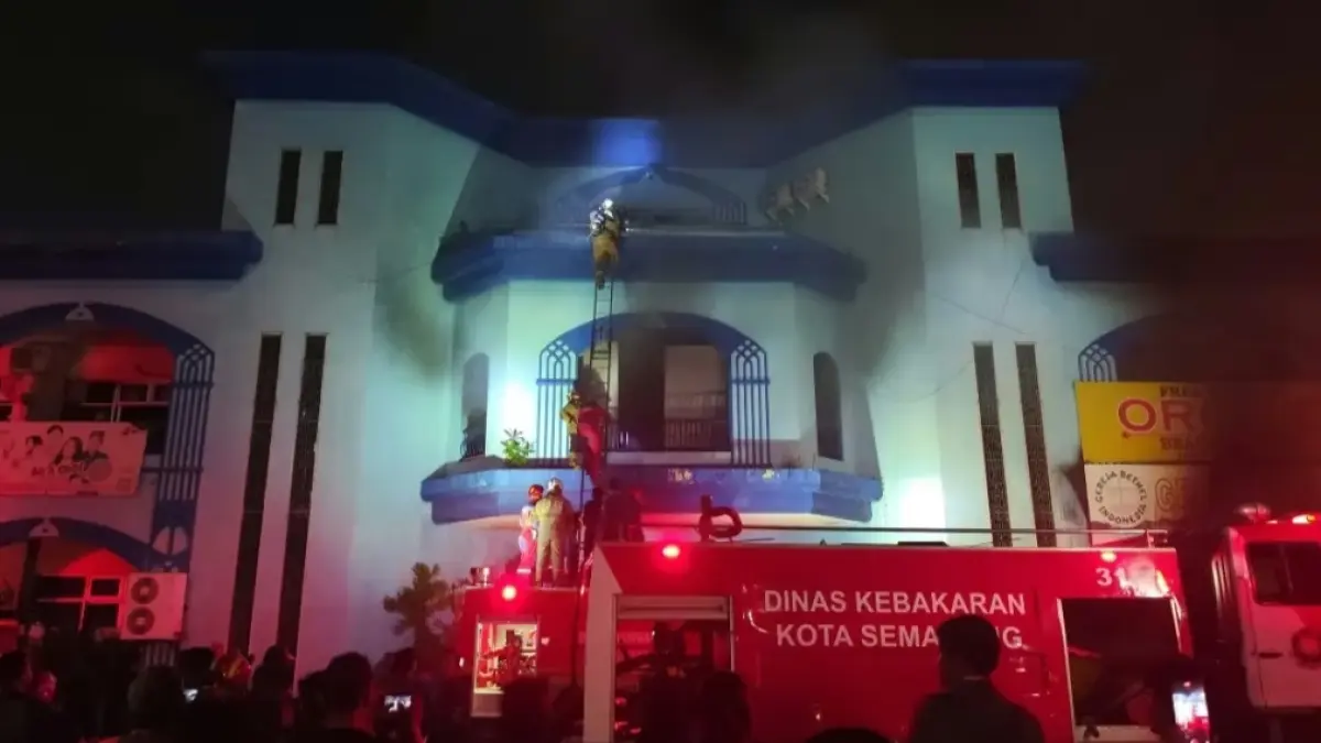 Gedung Metro Sport Center (Foto: M Hariyanto/Jawa Pos Radar Semarang) 