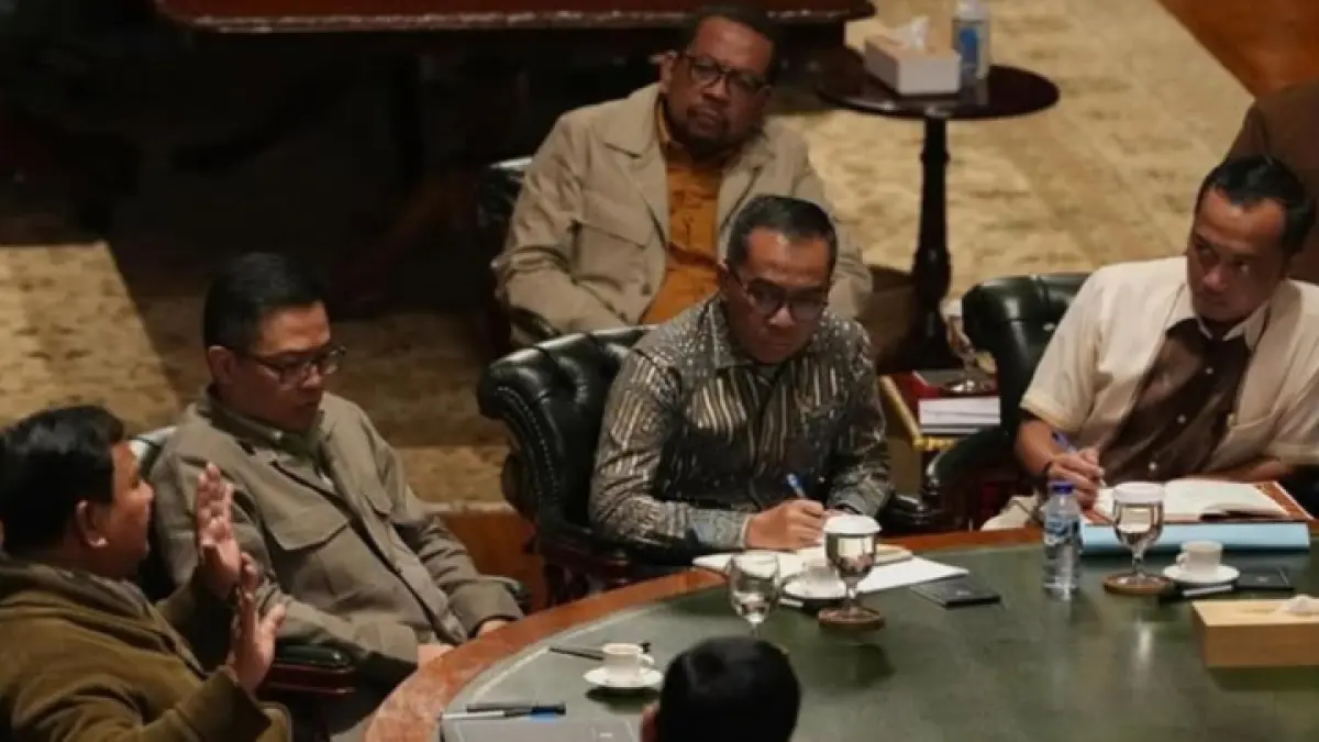 Presiden Prabowo Kumpulkan Menhan, Panglima TNI, hingga Kapolri