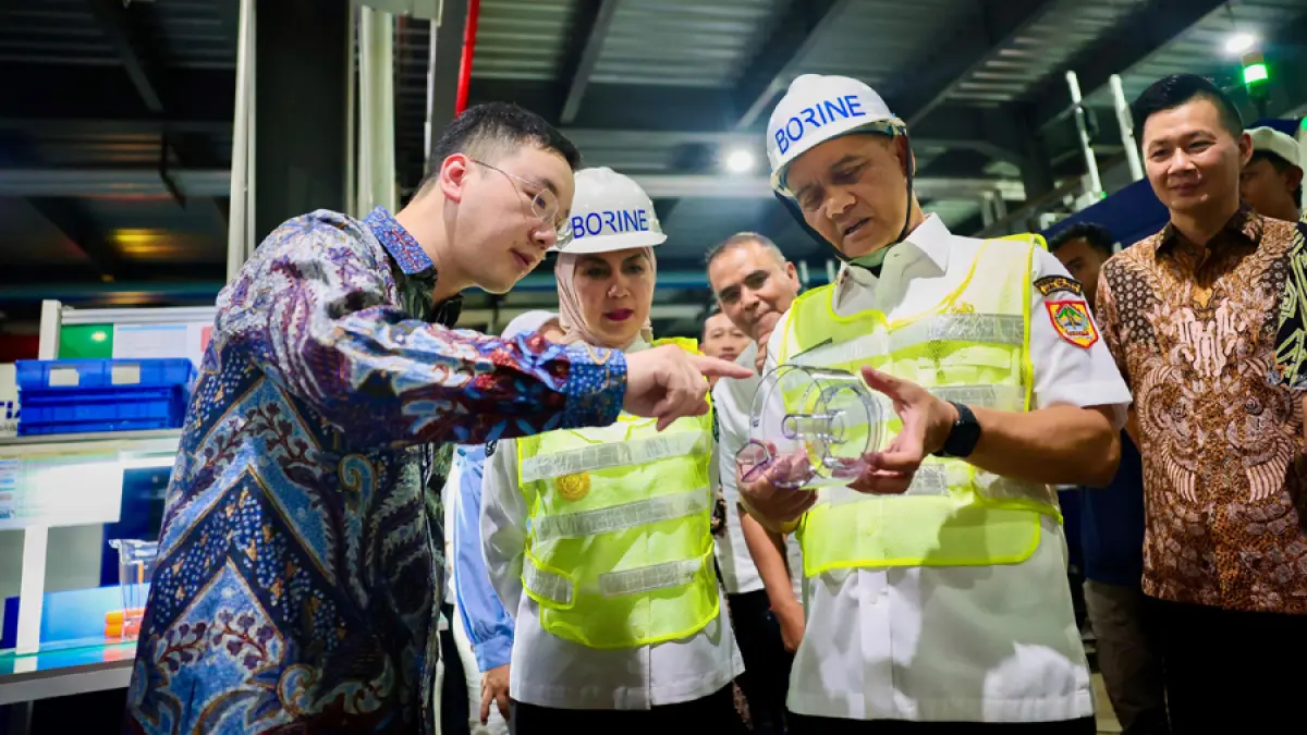Gubernur Jawa Tengah, Ahmad Luthfi saat melakukan kunjungan langsung ke kawasan industri di KEK Kendal, Rabu (6/5/2026). (PEMPROV JATENG UNTUK RADAR KUDUS)