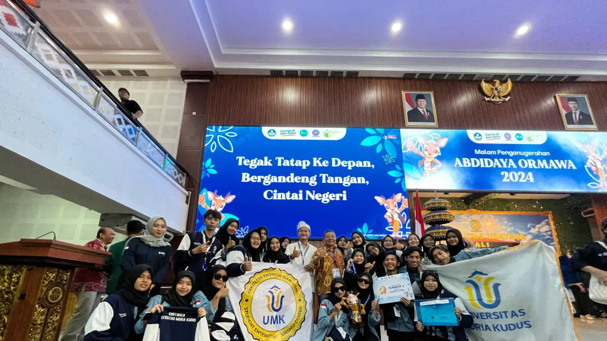 FEB UMK Cetak Inovasi, 13 Mahasiswa Selesaikan Studi Tanpa Skripsi