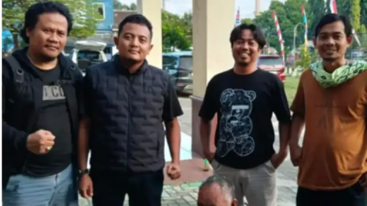Pelarian panjang Asyhari, oknum kiai cabul asal Pati yang diduga mencabuli puluhan santriwati, akhirnya berakhir. Setelah sempat menghilang dan masuk daftar perburuan, tersangka berhasil diringkus aparat di wilayah Wonogiri. 