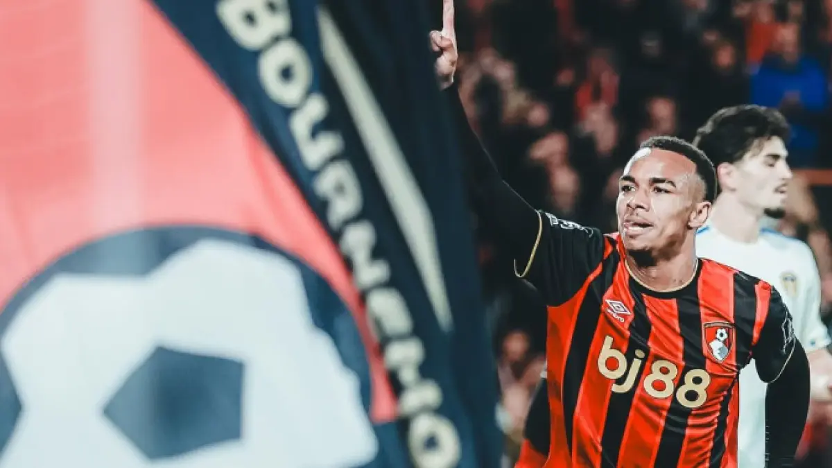 Wonderkid Bournemouth, Junior Kroupi