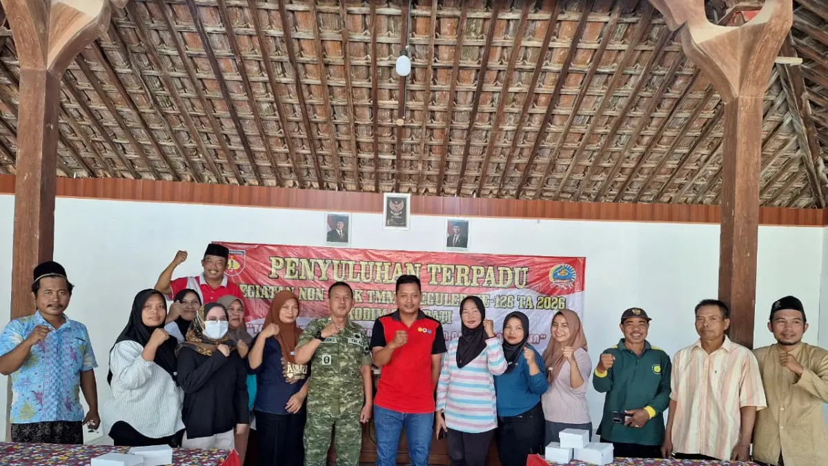Antusias peserta penyuluhan penggemukan sapi dalam kegiatan nonfisik TMMD Reguler ke-128 Kodim 0718/Pati di Desa Godo Winong. (SATGAS TMMD REGULER KODIM PATI)