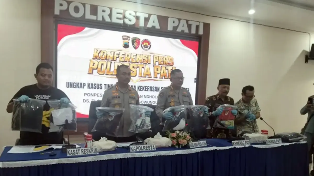 Polresta Pati menggelar perkara dugaan pencabulan kiai As terhadap santriwati, Kamis (7/5) siang. (ANDRE FAIDHIL FALAH/RADAR KUDUS)