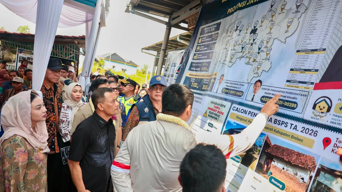 HAPUS RUMAH TAK LAYAK: Peluncuran BSPS Jawa Tengah 2026 dilakukan di Kabupaten Brebes, Sabtu (9/5/2026), oleh Menteri Perumahan dan Kawasan Permukiman, Maruarar Sirait, bersama Gubernur Jawa Tengah, Ahmad Luthfi. 