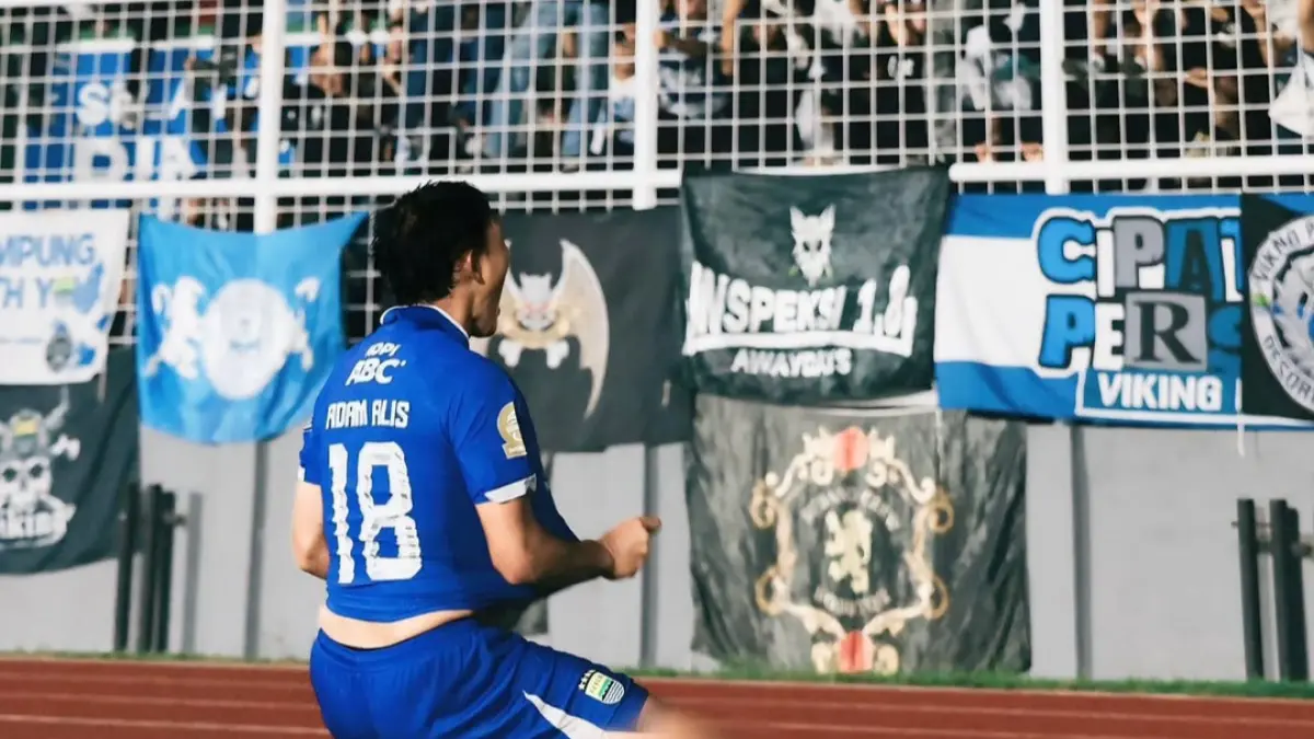 Panas di Segiri! Persib Balik Menang atas Persija, Adam Alis Jadi Mimpi Buruk Macan Kemayoran